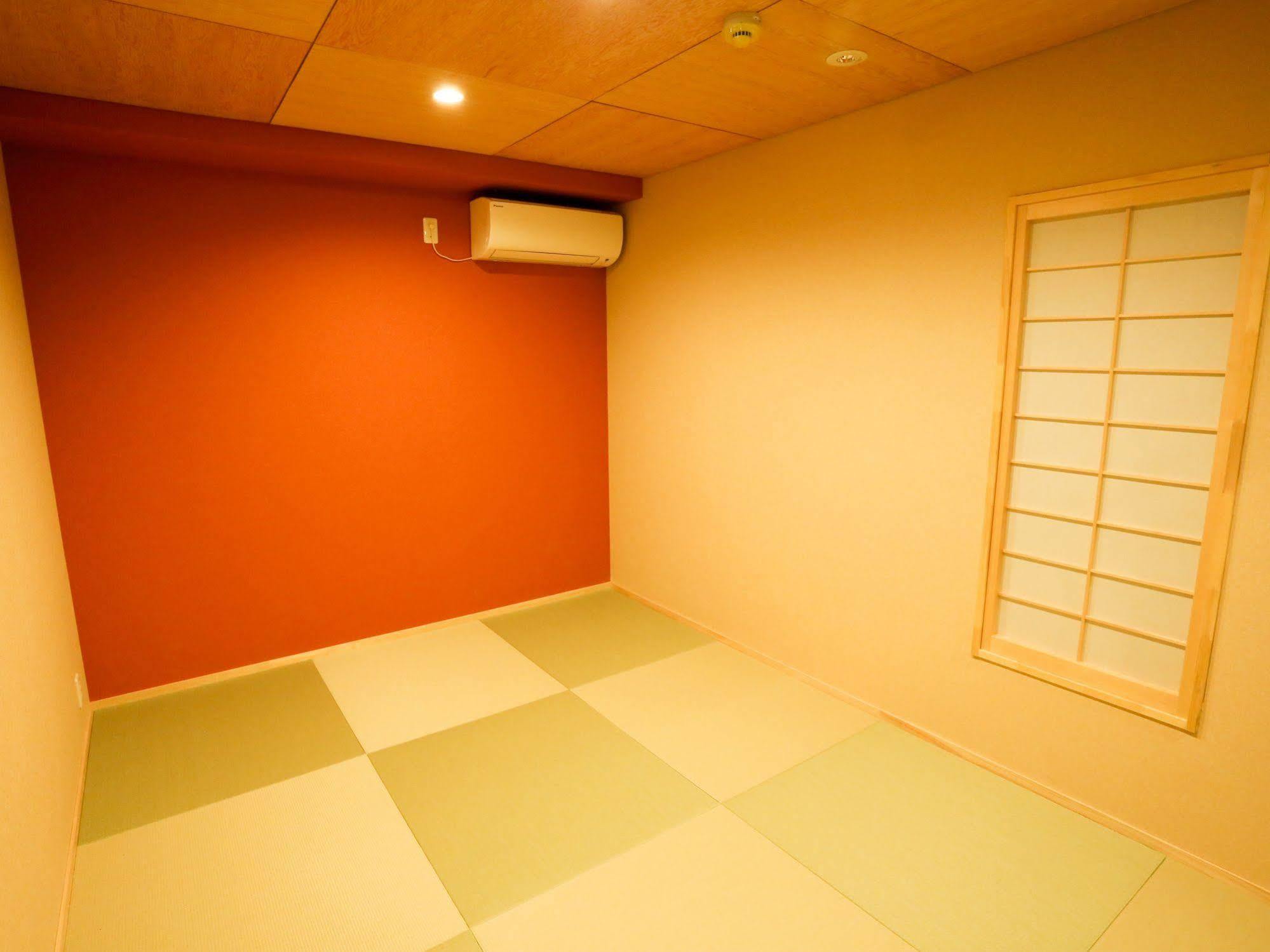 Fuku Hostel Namba Ōsaka Extérieur photo