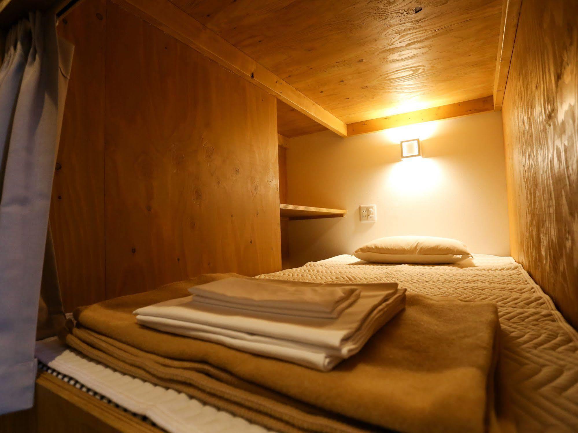 Fuku Hostel Namba Ōsaka Extérieur photo