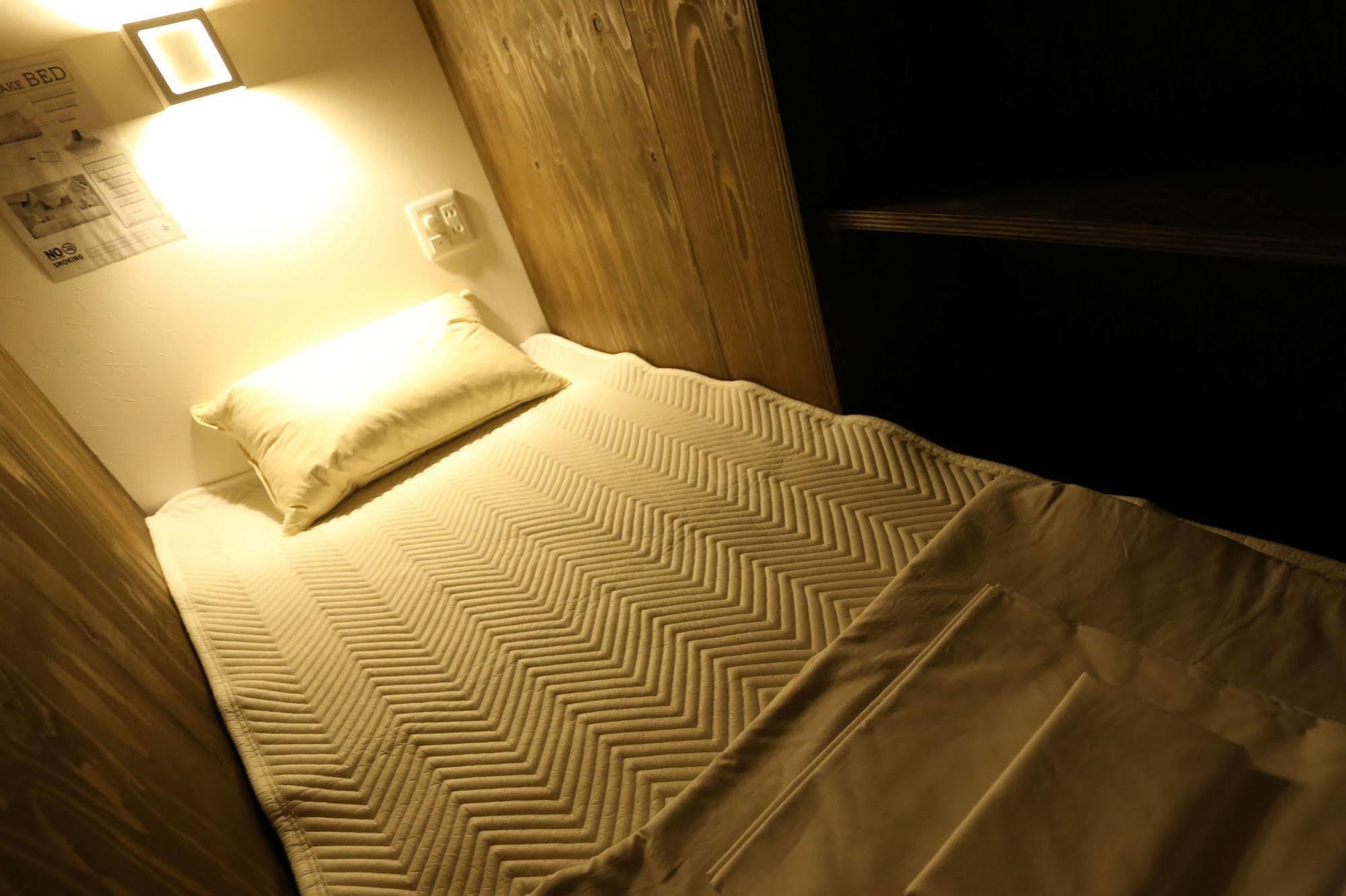 Fuku Hostel Namba Ōsaka Extérieur photo